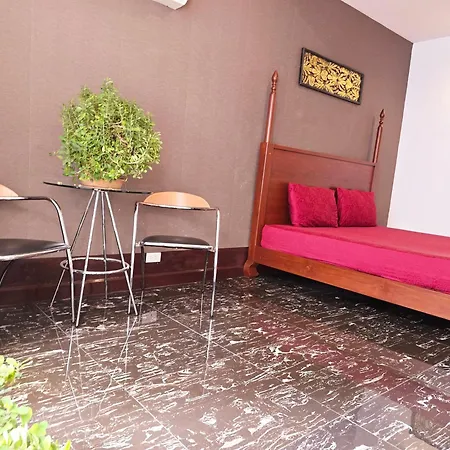 Old Sрice 3 Vintage Elegance In The Heart Of Bkk Bangkok Exterior photo